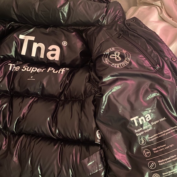 Black Aritzia Superpuff - Picture 2 of 3